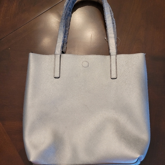 Silver/Black reversible Tote - Picture 2 of 6